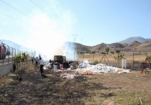 Oltu'da depo yangını